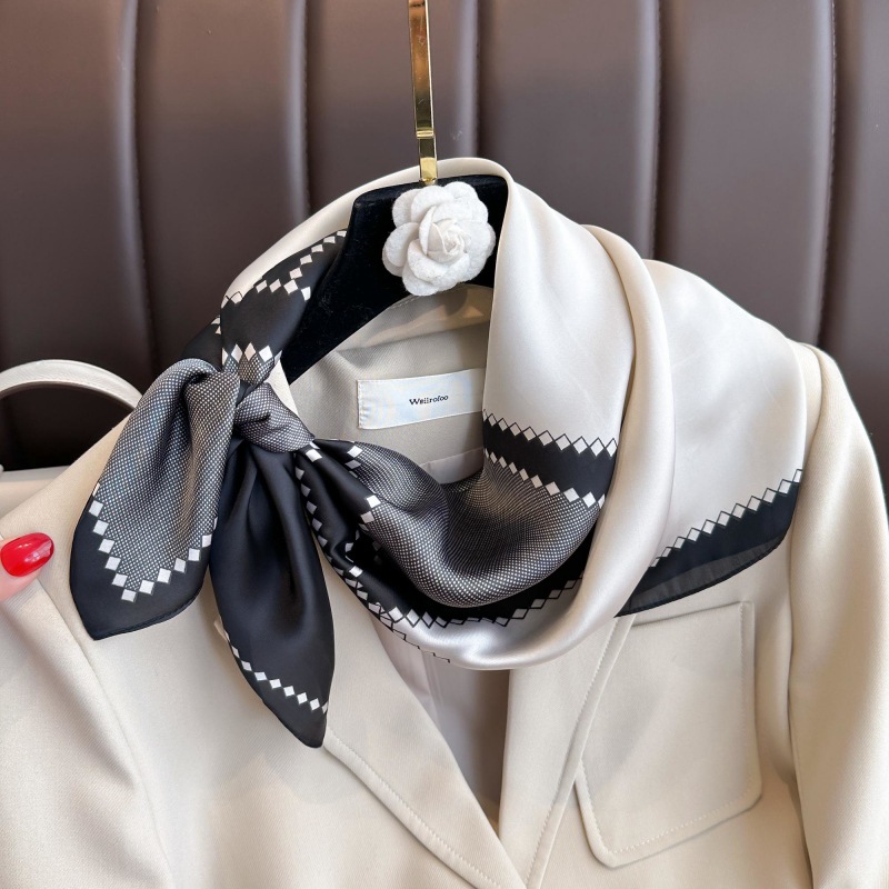 Новый роскошный шелковый квадр – обзор и цена Women Bags For Office
